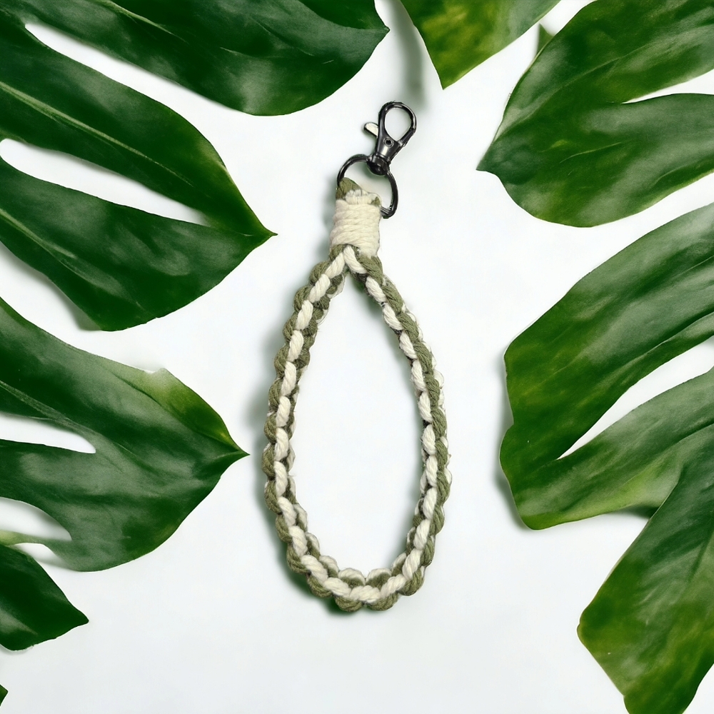 Macrame keychain